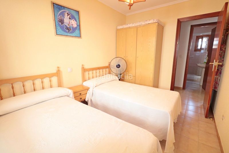 Foto 2d8704b4-ac55-4a04-97ac-7ca5832ac268. Casa adossada amb aparcament a Playa de los Náufragos Torrevieja