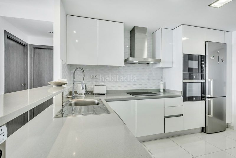 Foto 723254db-d2dc-4214-bb13-f8e1f9347594. Apartament amb aparcament piscina a Punta Prima Torrevieja