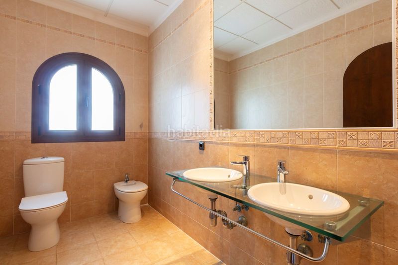 Foto a809f63e-1875-4d94-bc47-1281632c53cb. Xalet amb aparcament piscina a La Zenia Orihuela