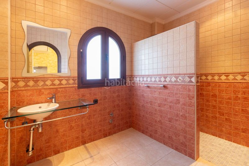 Foto eb8ca77e-84ba-4b62-b584-73902d17e246. Xalet amb aparcament piscina a La Zenia Orihuela
