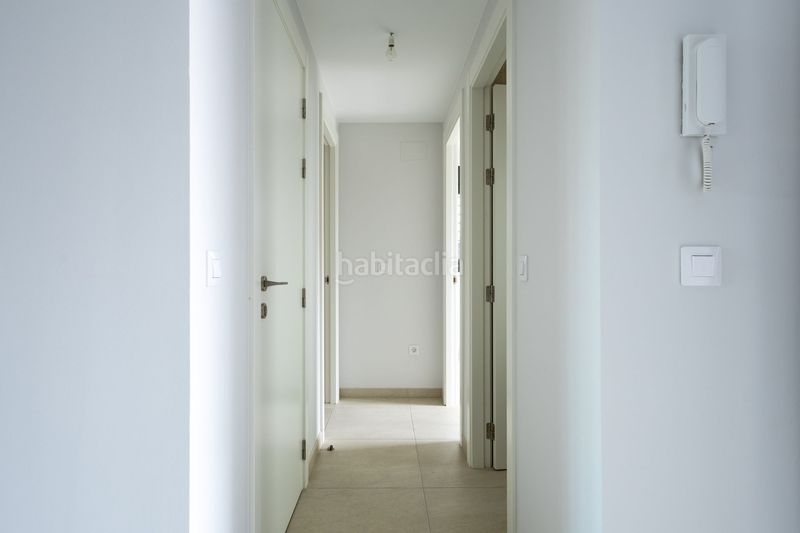 Foto 1978a5c4-d402-42b3-a69d-4bb1600e9fd8. Apartament amb piscina a Playa Flamenca Orihuela