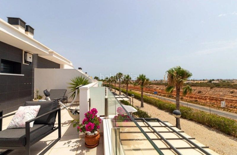 Foto 6725a4f6-eeb0-46df-9bc7-514d10e2d2e9. Casa adossada amb aparcament piscina a Lomas de Campoamor - Las Ramblas Orihuela