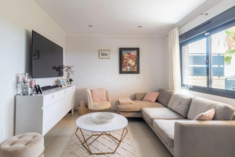 Foto 7113508c-7984-412f-a799-474ce94d576c. Casa adossada amb aparcament piscina a Lomas de Campoamor - Las Ramblas Orihuela