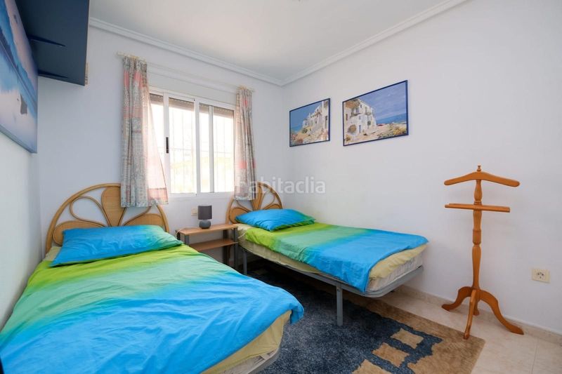 Foto b33db288-dcba-4adb-867f-c84e56543b62. Apartament amb piscina a Playa Flamenca Orihuela