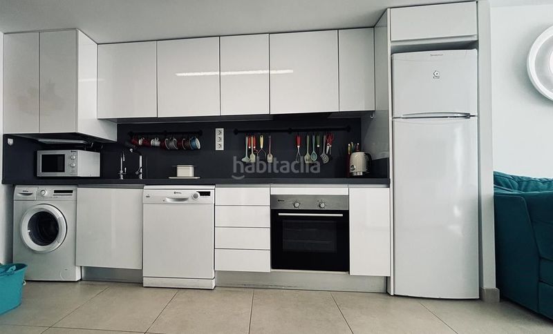 Foto 1e097149-c15a-4f6c-b78c-3336e2e5bbe2. Apartament amb aparcament piscina a Punta Prima Torrevieja