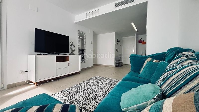 Foto 2d0d227d-d544-43da-890e-43b7f8a6efea. Apartament amb aparcament piscina a Punta Prima Torrevieja