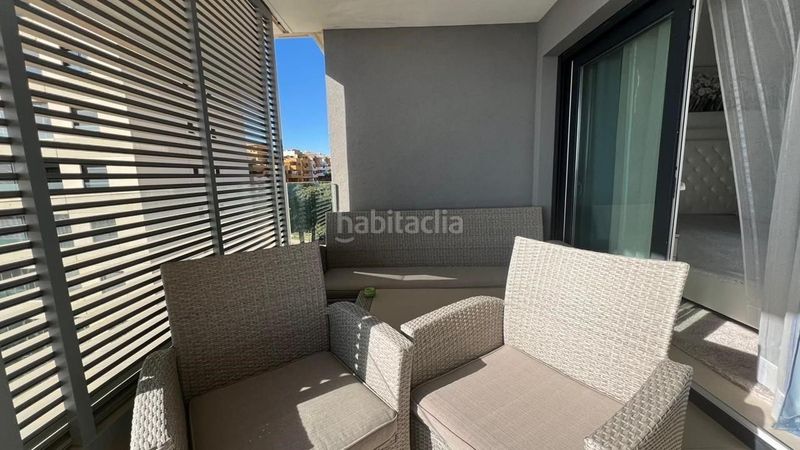 Foto 9b9c37cf-b690-4732-b4ce-a28fe57b777b. Apartament amb aparcament piscina a Punta Prima Torrevieja