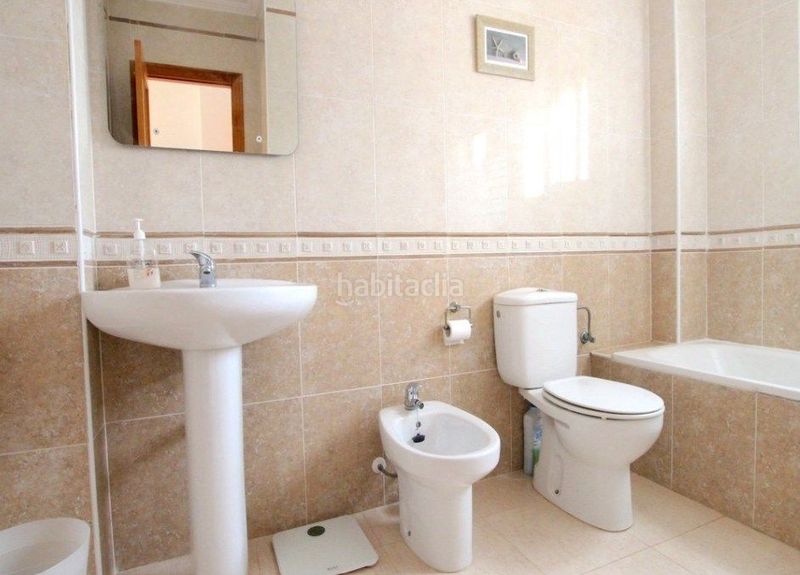 Foto 9e1e7032-15fc-452d-848d-bd0b94e42036. Casa adossada amb piscina a Lomas de Cabo Roig - Los Dolses Orihuela