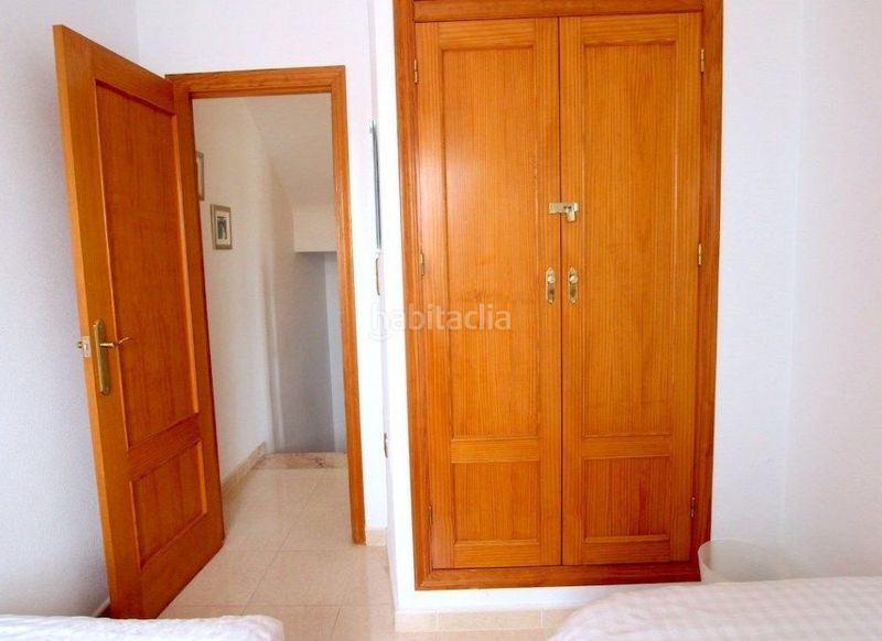 Foto fd70deec-0b8c-45c8-962d-f91a69c1db63. Casa adossada amb piscina a Lomas de Cabo Roig - Los Dolses Orihuela
