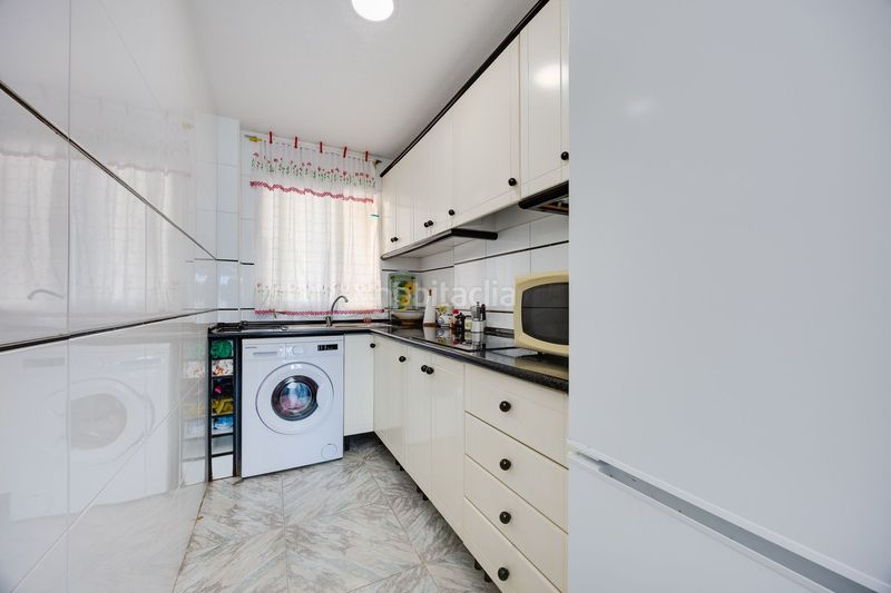 Foto 64697cb9-819f-4e74-afa2-72b8f2f5779c. Apartament amb piscina a Miramar - Torre del Moro Torrevieja