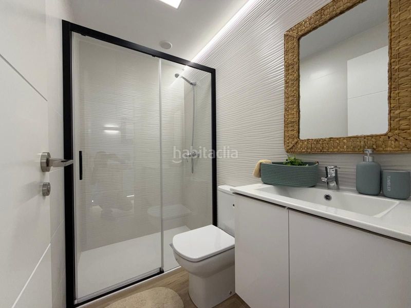 Foto 055f5b3a-6a9b-4c55-9540-17d1c5fb7c1f. Apartament amb aparcament piscina a Punta Prima Torrevieja