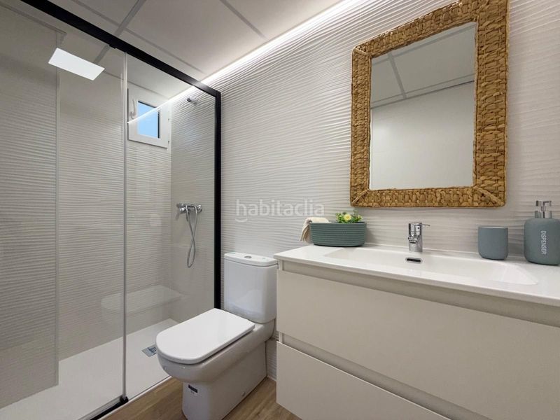 Foto 38d3e748-9636-4f47-bcba-df7a6541bfd8. Apartament amb aparcament piscina a Punta Prima Torrevieja