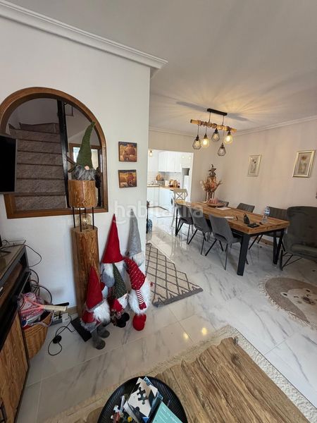 Foto b6ef7564-9c93-4294-bbae-b144bad625d7. Apartament amb aparcament piscina a Aguas Nuevas Torrevieja