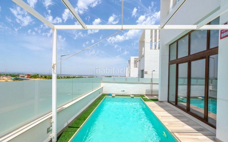 Foto 29e1ced9-1243-4dbf-9438-8f4f9f0cce07. Chalet con parcheggio piscina in Los Balcones-Los Altos Torrevieja