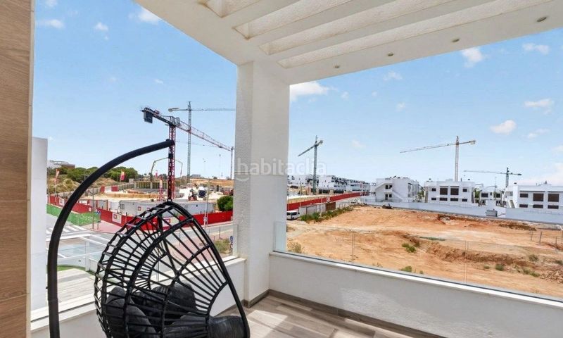 Foto e50016e9-2177-49bf-b9f8-dc8000ca0a30. Chalet con parcheggio piscina in Los Balcones-Los Altos Torrevieja
