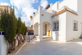Casa adossada a Playa Flamenca