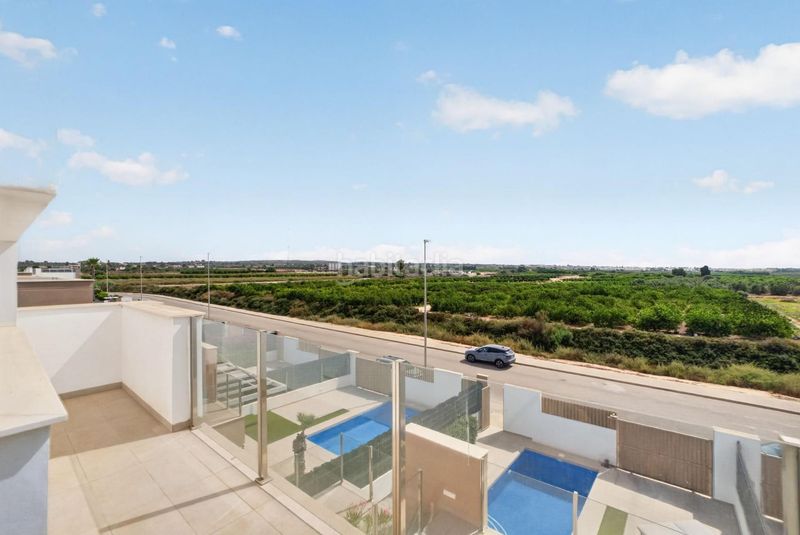 Foto 2a824698-2524-4b0a-9b70-6f81b8322443. Chalet mit parking pool in El Raso Guardamar del Segura
