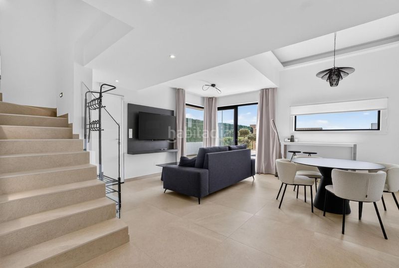 Foto b01cae3d-8cc6-4a8a-ab15-6a996fa292bd. Chalet mit parking pool in El Raso Guardamar del Segura