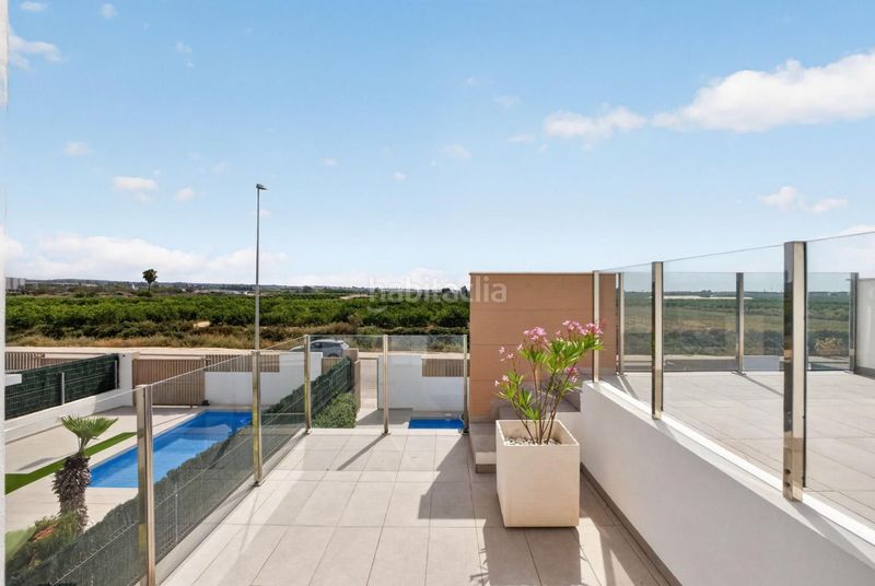 Foto d31c7c26-e842-493c-8483-2b46b764d92a. Chalet mit parking pool in El Raso Guardamar del Segura