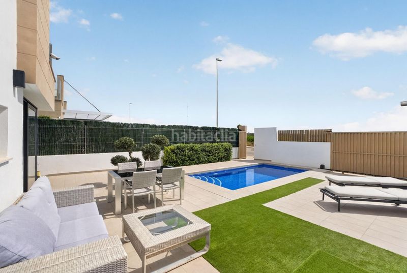 Foto e8d713f5-708a-4a20-a4a0-7b645c28dd71. Chalet mit parking pool in El Raso Guardamar del Segura