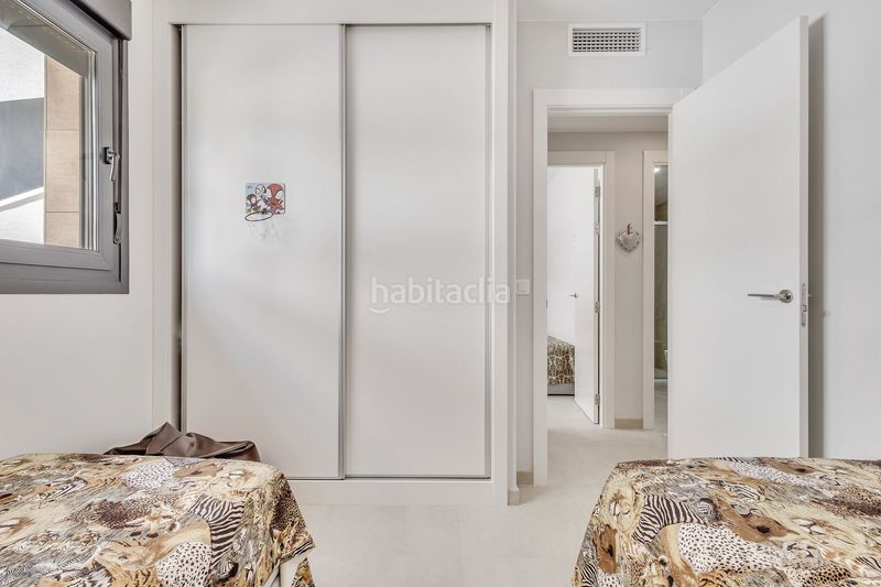 Foto f6cdc769-0535-4ab8-9c59-b7d60e27e5fd. Apartament amb aparcament piscina a Playa Flamenca Orihuela