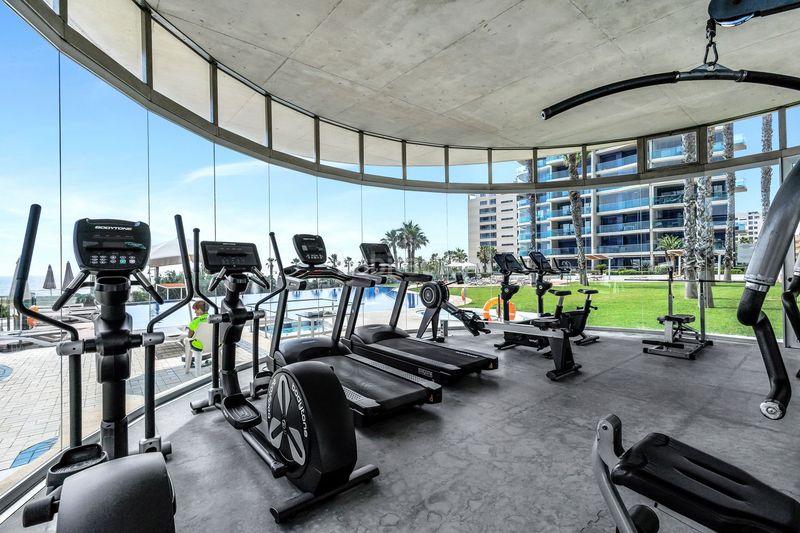 Foto 005f2594-ffc4-4d21-a537-9299295cf4da. Apartament amb aparcament piscina a Punta Prima Torrevieja