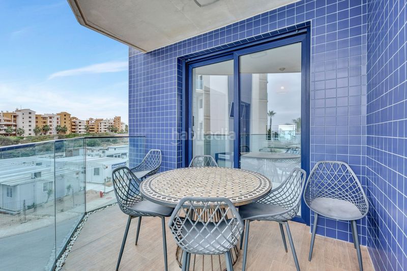 Foto 6494b170-cd7c-40b7-a2a3-4c7a20a6d976. Apartament amb aparcament piscina a Punta Prima Torrevieja