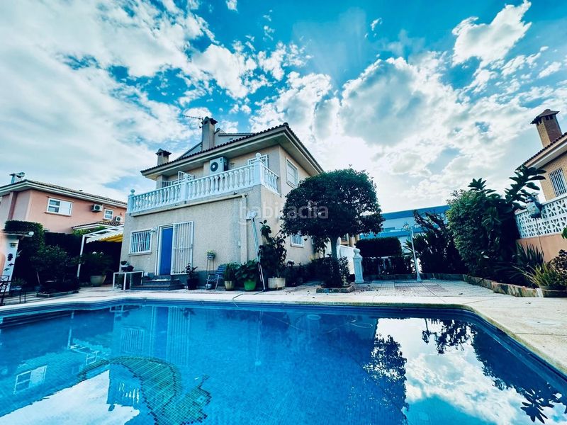 Foto 8f3e8bda-8789-453c-b09b-f9c3f0baad04. Xalet amb aparcament piscina a Sierra Helada Benidorm