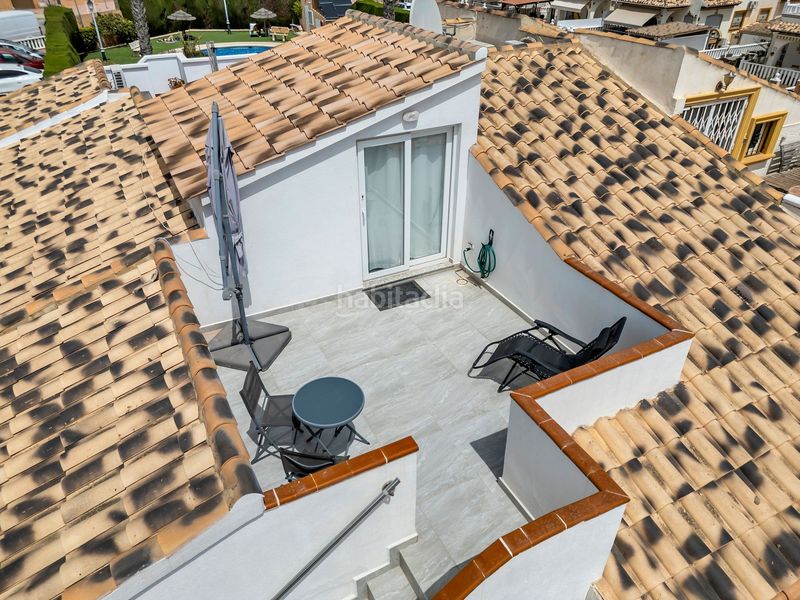 Foto b527011c-f7cc-45f7-b587-56d7236b26df. Apartament amb piscina a Lomas de Cabo Roig - Los Dolses Orihuela
