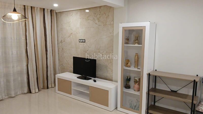 Foto b55a33f0-44cd-47ef-8c16-3e240921e48f. Apartament amb piscina a Centro Urbano Benidorm