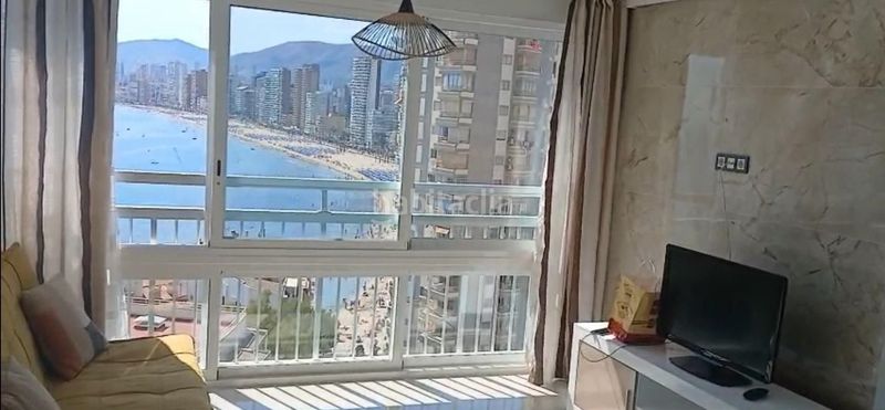 Foto b90d9b8f-0486-4f99-bbcd-46267862ad97. Apartament amb piscina a Centro Urbano Benidorm