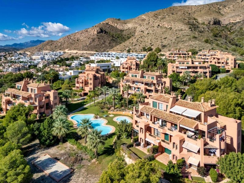 Foto b1a6e874-cb8c-43e7-8a38-9ef65acd910d. Apartament amb piscina a Golf Bahía Finestrat