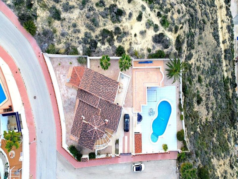 Foto 75e01cf2-ba25-4948-8eb4-dd2615e9d221. Xalet amb piscina a La Marquesa Rojales