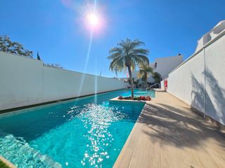 Chalet  N/a. Moderno apartamento en planta baja!