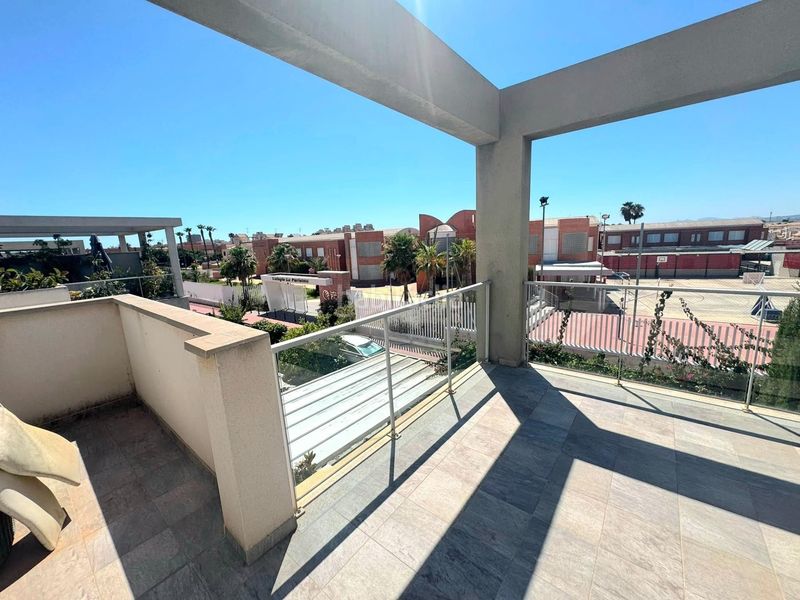 Foto baa0af8e-ef65-4faa-89b5-ad96c3cce7d4. Apartament amb aparcament piscina a Aguas Nuevas Torrevieja