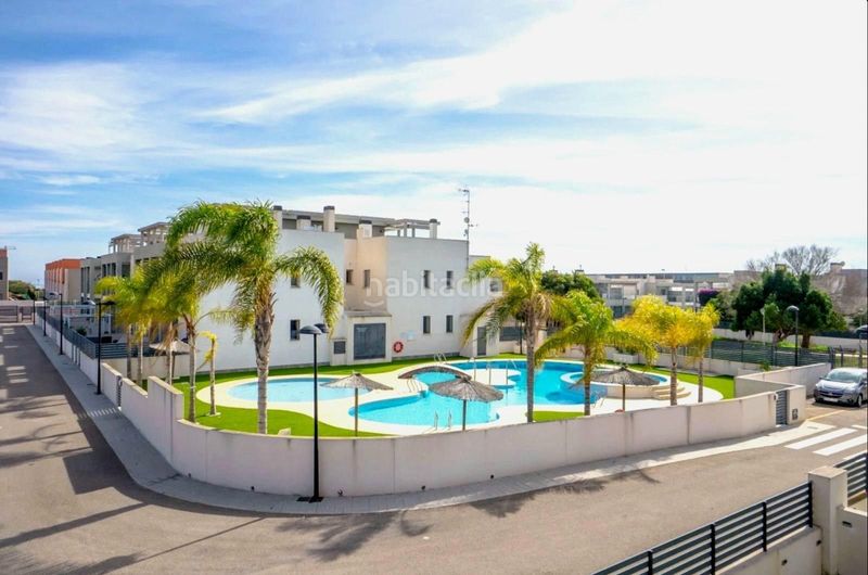 Foto fd633998-b329-4f0f-a17d-bc9cba0423d7. Apartament amb aparcament piscina a Aguas Nuevas Torrevieja