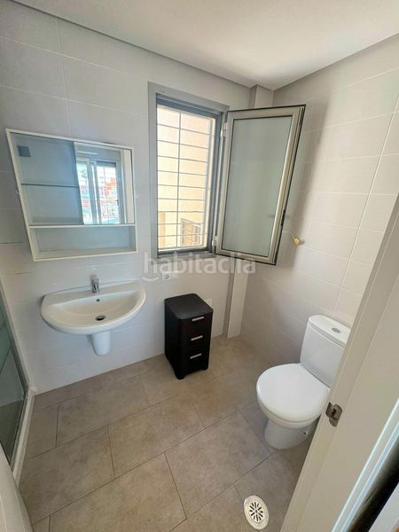 Foto ffa6b33d-eb7a-46e8-9ff9-2666c0cc04e8. Apartament amb aparcament piscina a Aguas Nuevas Torrevieja