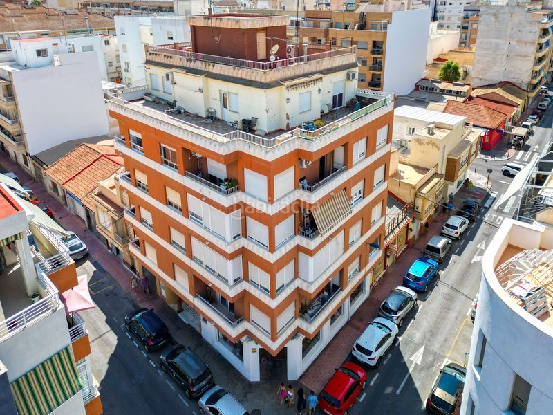 Foto da22fce7-6984-46f1-a41f-d638227e2df5. Apartament a Las Piscinas Naturales Torrevieja