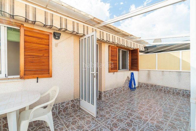 Foto 2ea857ff-f015-4e67-9cfa-25e4e069982a. Casa a schiera con piscina in Playa Flamenca Orihuela