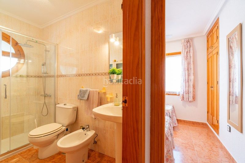 Foto 97e7cd4d-c673-4ee8-b4a4-53810b63b50b. Casa a schiera con piscina in Playa Flamenca Orihuela