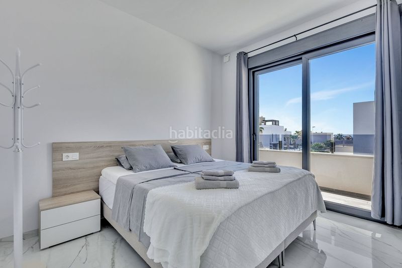 Foto ad1d1651-e8d5-4776-9ae5-ddeb02e7a422. Xalet amb piscina a Miramar - Torre del Moro Torrevieja