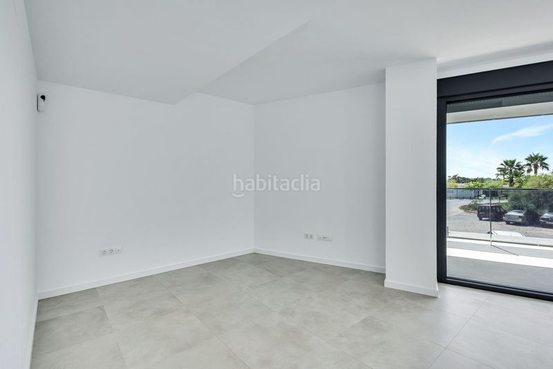 Foto 29558901-a123-431f-b511-5335896894e0. Apartament amb aparcament piscina a Campoamor Orihuela
