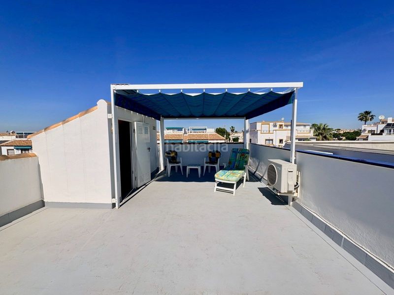 Foto b43309cd-15a4-4c49-bcff-65ff2a435e59. Àtic amb piscina a La Florida Orihuela