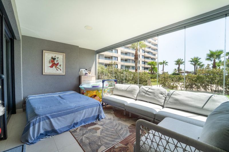 Foto 7406468f-4596-41cb-ae90-8f503e3b2451. Apartament amb aparcament piscina a Punta Prima Torrevieja