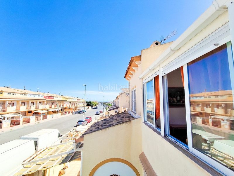 Foto 41f3ac22-1634-49bf-861e-7bf28bd4acd9. Casa adossada amb aparcament piscina a Playa Flamenca Orihuela