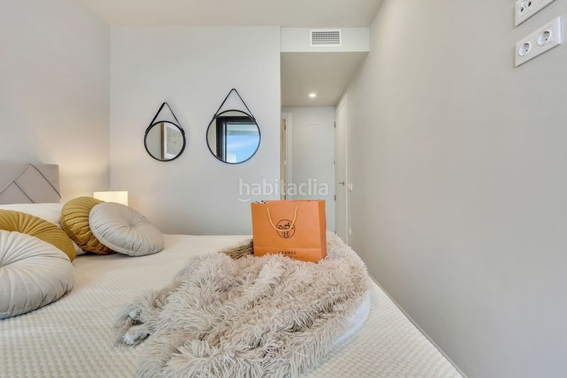 Foto 1294d09f-fc62-4f2b-9f66-3d15ddde153a. Apartament amb aparcament piscina a Playa Poniente Benidorm