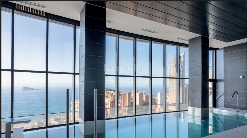 Foto 1314f845-649a-4764-a953-37b4387af3cc. Apartament amb aparcament piscina a Playa Poniente Benidorm