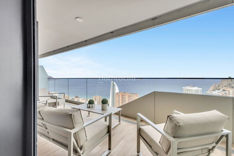 Foto 26fc884f-99a2-4322-92bb-6d57067a7e63. Apartament amb aparcament piscina a Playa Poniente Benidorm