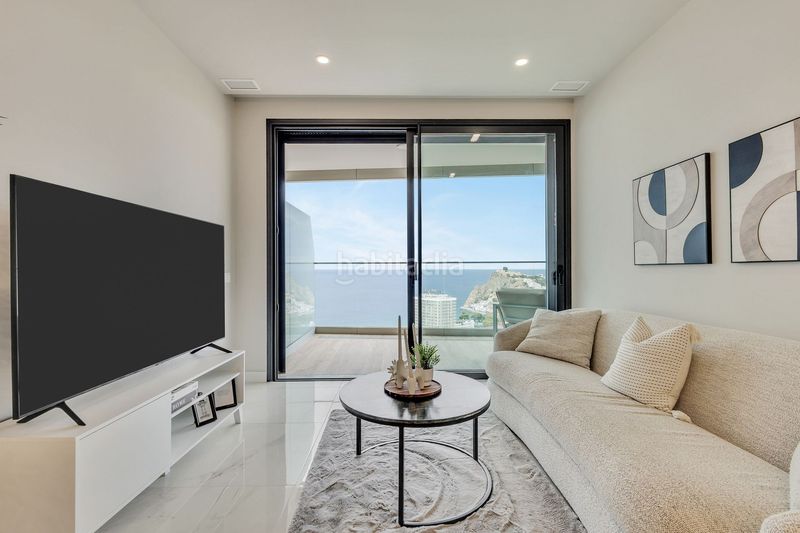 Foto 66781738-8636-449a-a637-067a507f0089. Apartament amb aparcament piscina a Playa Poniente Benidorm