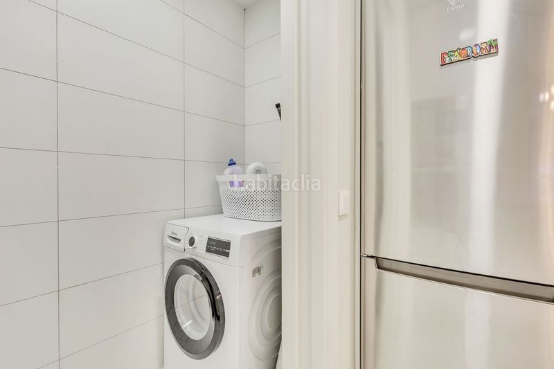 Foto e903df87-5c0b-4313-99db-e9814df55411. Apartament amb aparcament piscina a Playa Poniente Benidorm